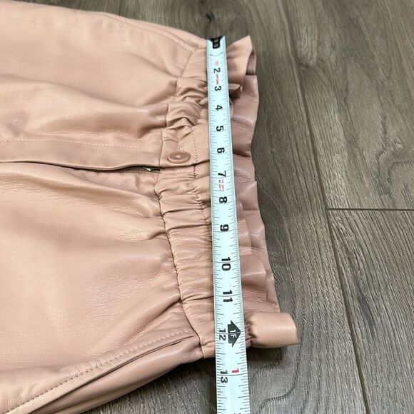 Wilfred By Aritzia Speechless High Waisted Tuscany Rose Vegan Leather Shorts 2 - Picture 5 of 10